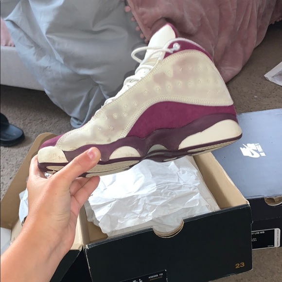 Jordan 13 Bordeaux (7 in boys) - Picture 6 of 6